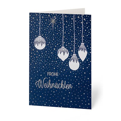Verschneite Christbaumkugeln
